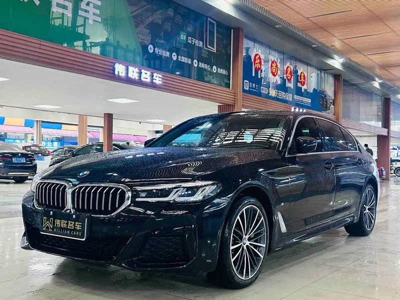 BMW 5-Series, 2023