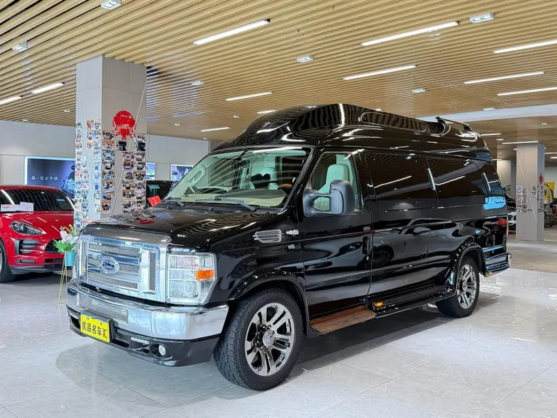 Ford E350 5.4L версия, 2011 — фото 1