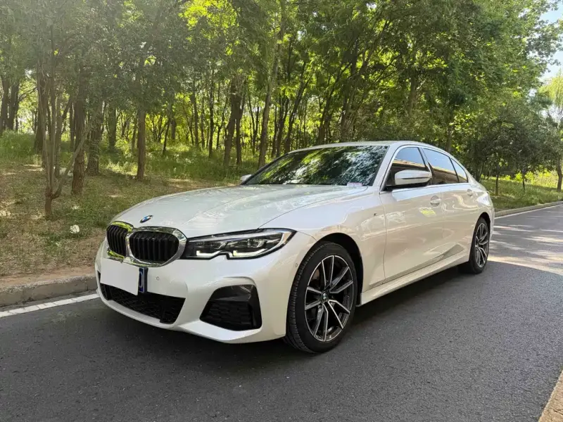 BMW 3 Series, 2022