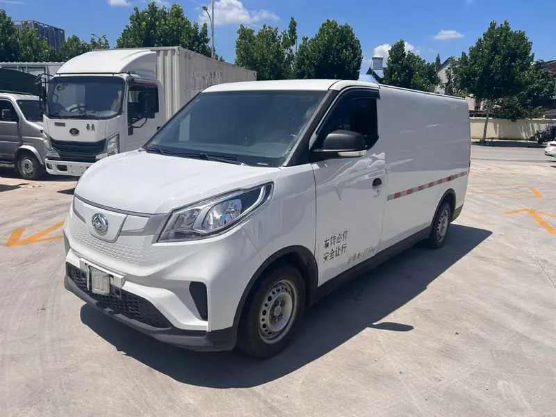 Maxus EV30 Electric Smart LWB, 2023 — фото 1