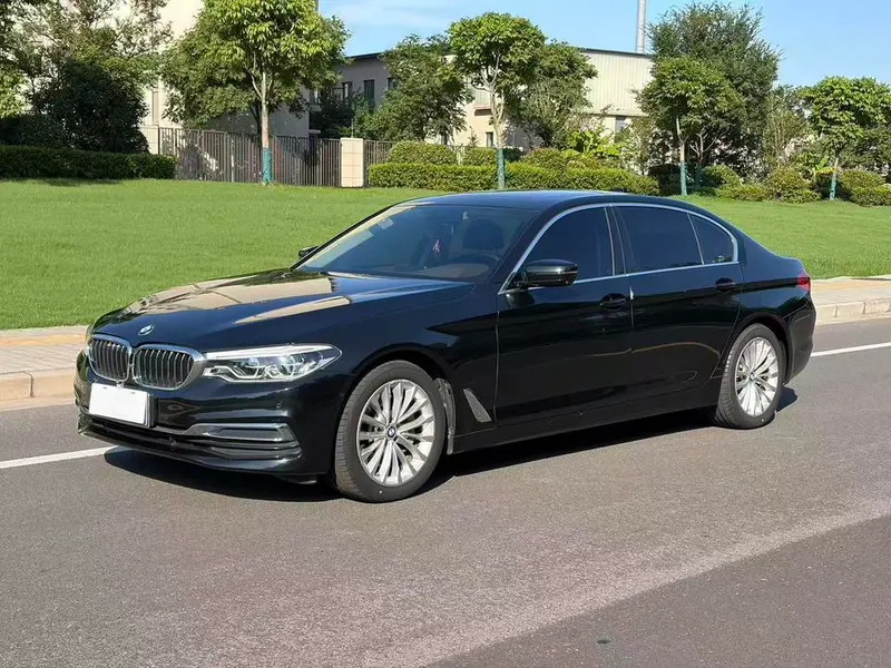 BMW 5-Series, 2020