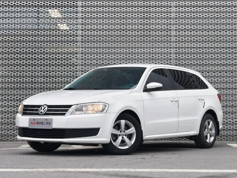 Volkswagen Gran Lavida 1.6L Auto Style Version, 2013 — фото 1