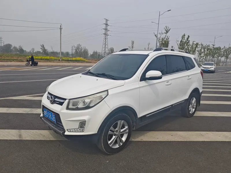 Beiqi Huansu BAIC Huansu S3, 2017