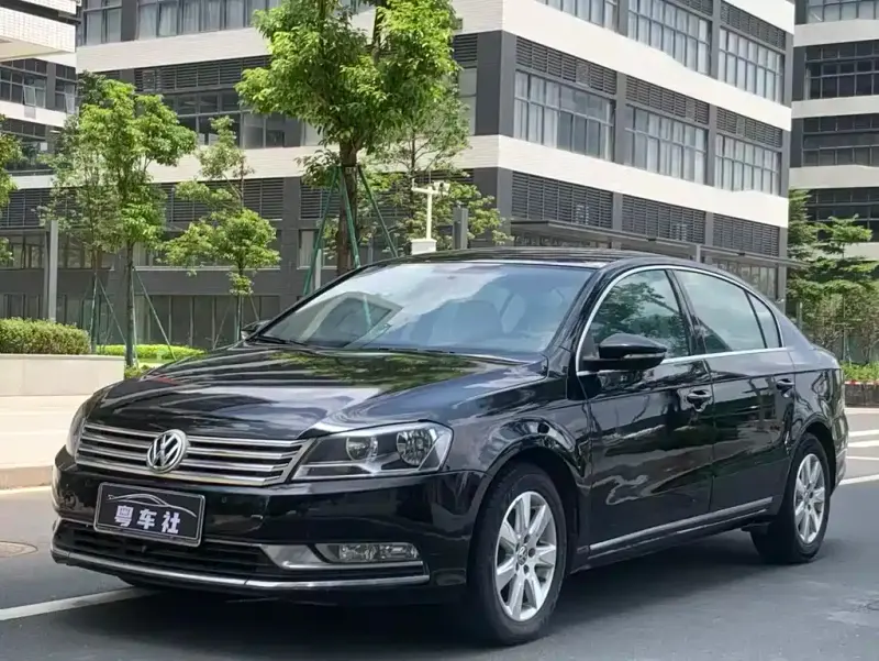 Volkswagen Magotan, 2012