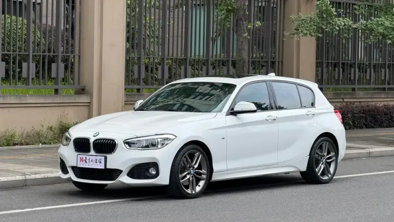 BMW 1-Series (Import), 2015