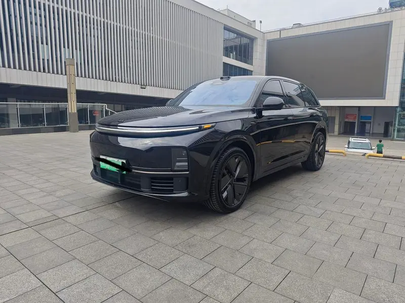 Li Auto L7, 2025