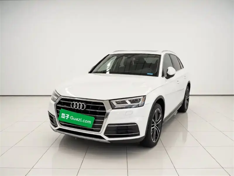 Audi Q5L, 2019 — фото 1