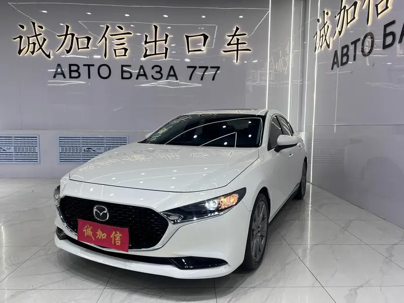 Mazda 3 Axela 2.0L Auto Stylish Edition, 2021 — фото 1