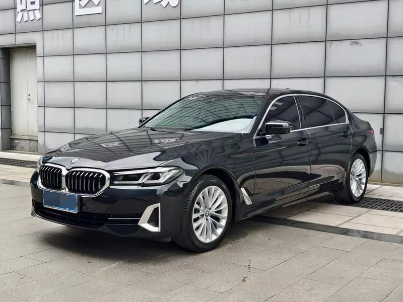 BMW 5-Series Facelift 525Li Luxury, 2022 — фото 1