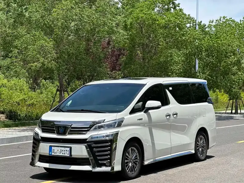 Toyota Vellfire, 2022