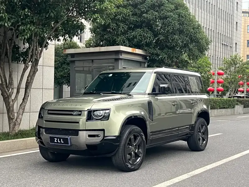 Land Rover Defender, 2022