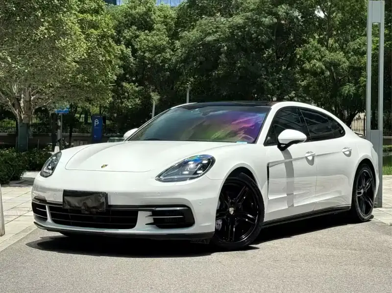 Porsche Panamera, 2021