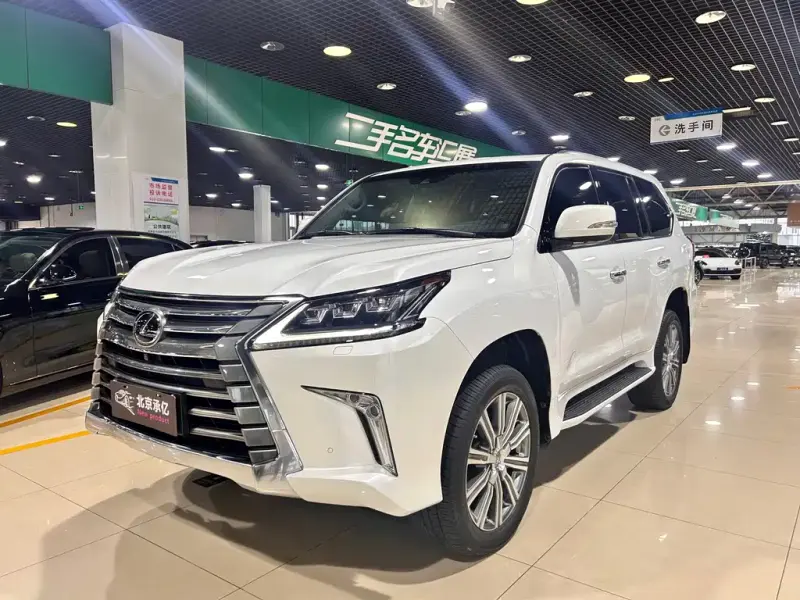 Lexus LX, 2017