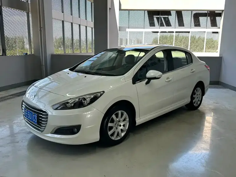 Peugeot 308, 2015