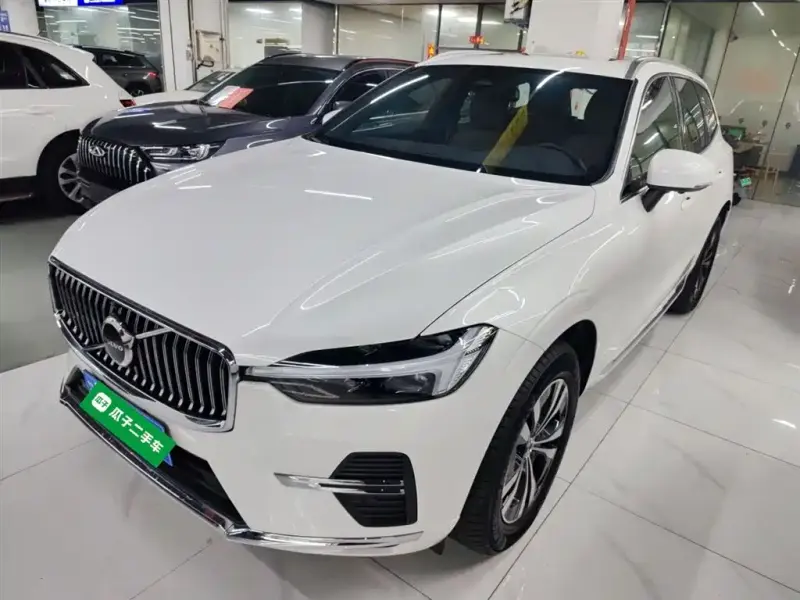 Volvo XC60, 2025