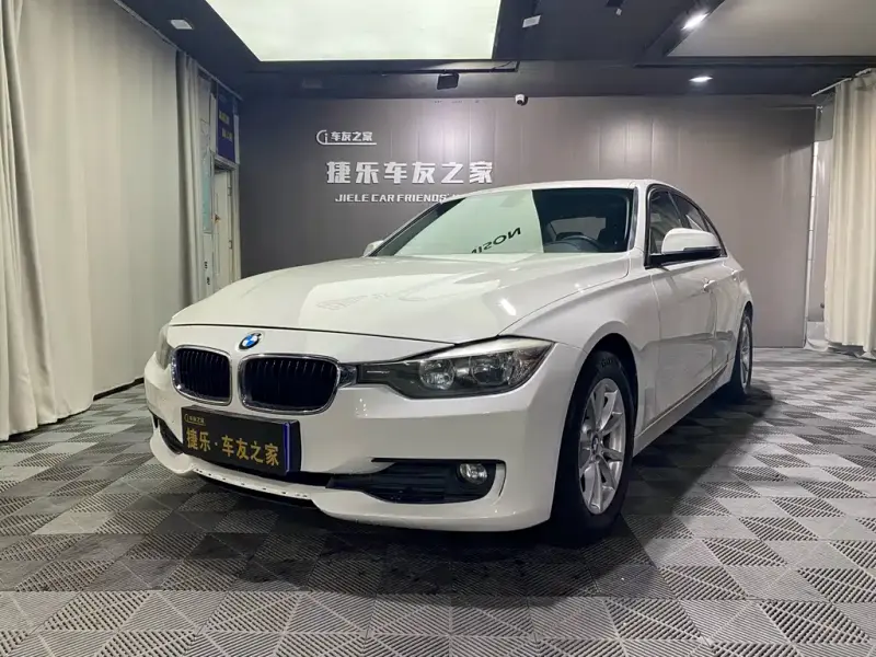 BMW 3 Series, 2015 — фото 1