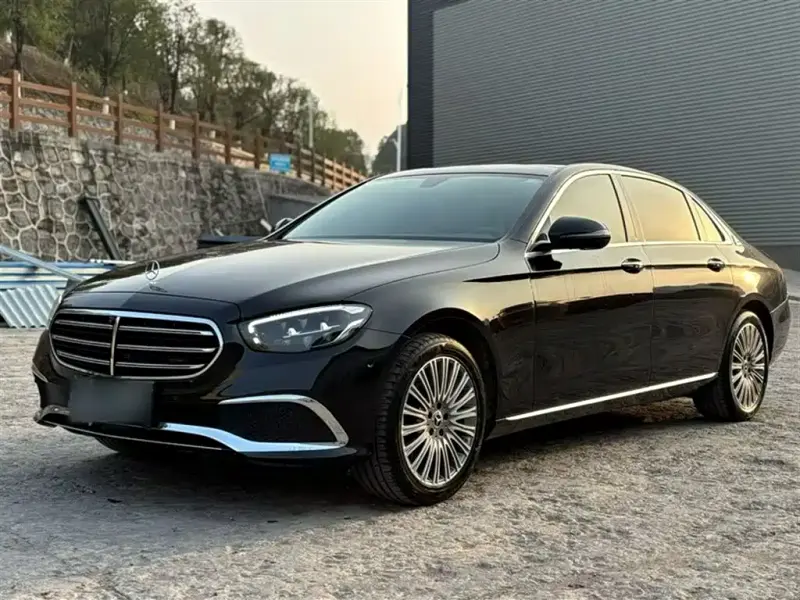 Mercedes-Benz E-Class, 2022
