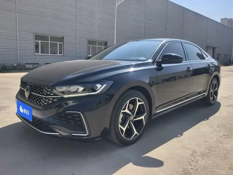 Volkswagen Passat, 2024