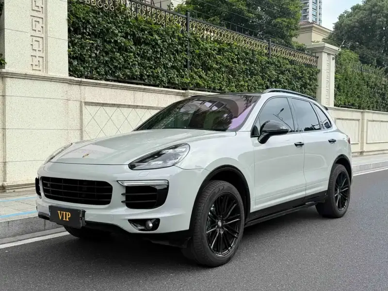 Porsche Cayenne, 2015