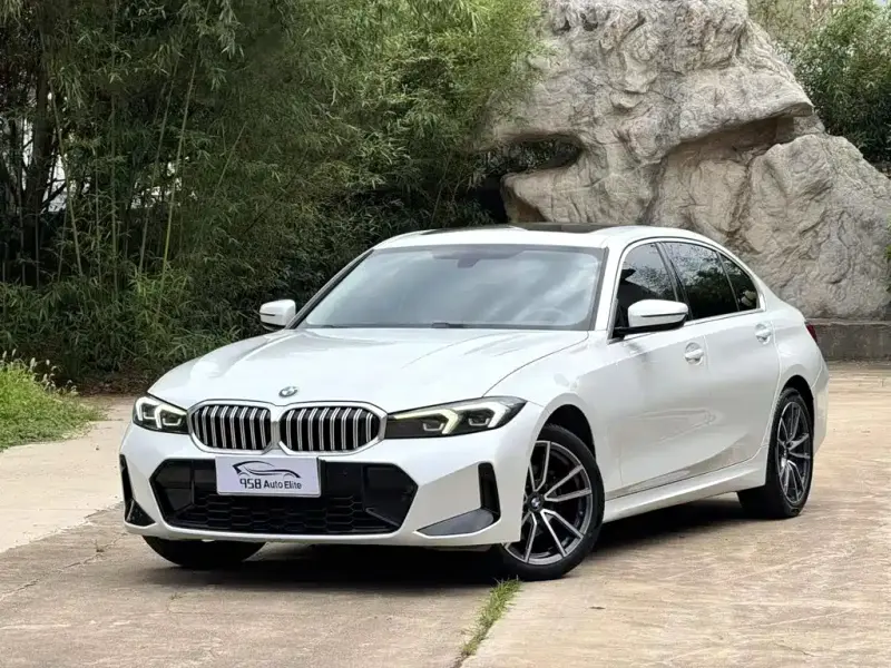 BMW 3 Series, 2023