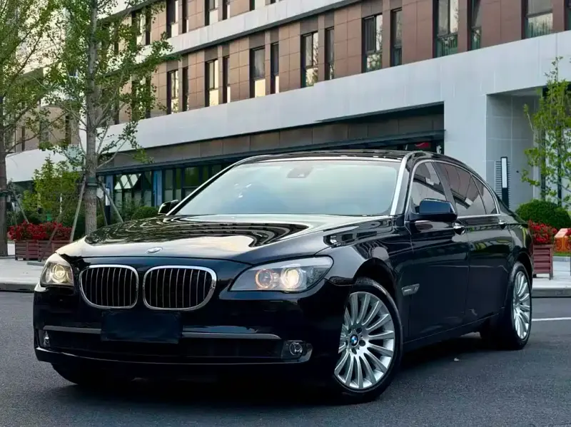 BMW 7 Series, 2012