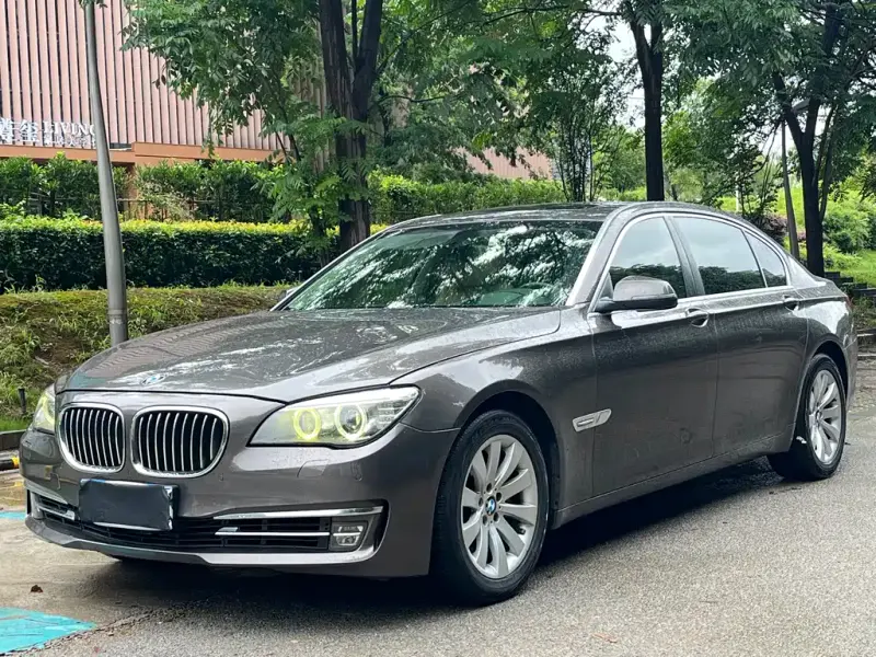 BMW 7 Series, 2013