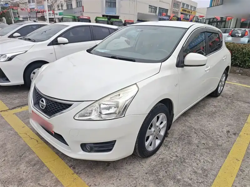 Nissan Tiida, 2015