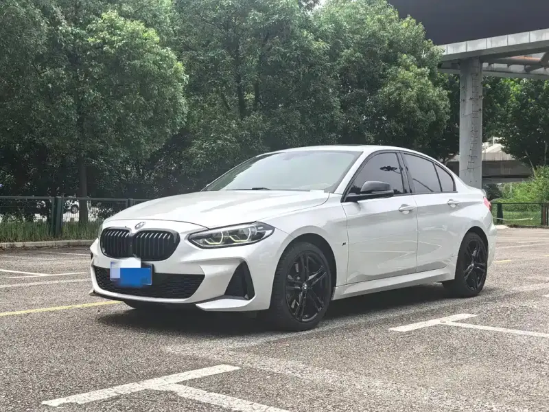 BMW 1 Series, 2021