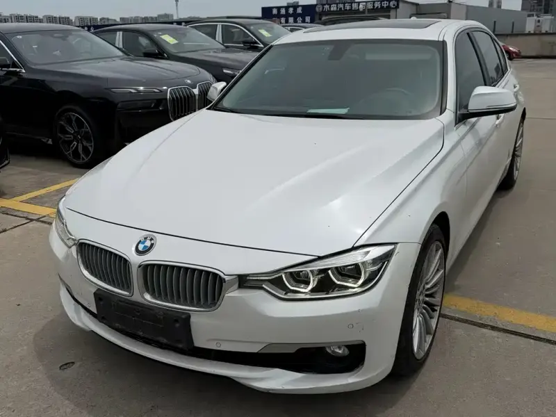 BMW 3 Series, 2018 — фото 1