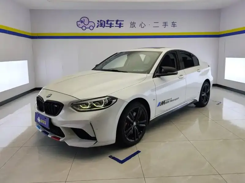 BMW 1 Series, 2021