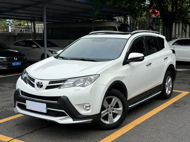 Toyota RAV4, 2013