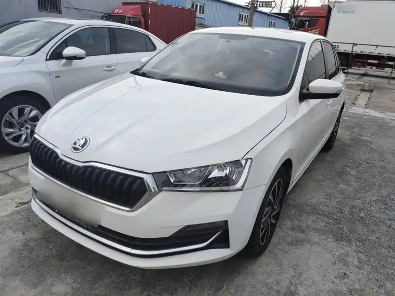 Skoda Rapid Spaceback, 2020 — фото 1