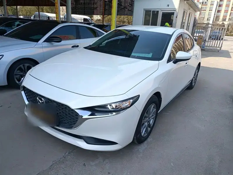 Mazda 3 Axela, 2024