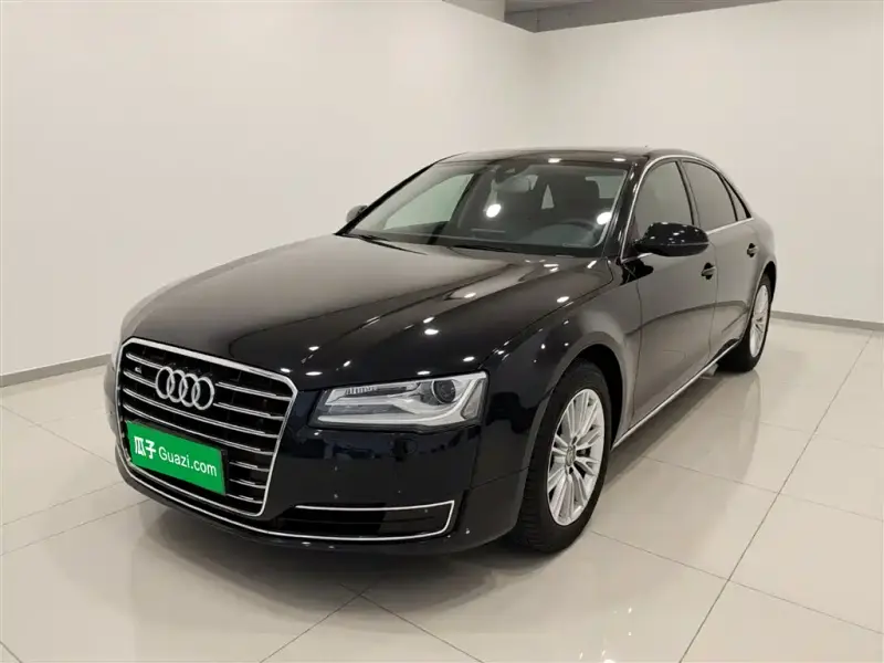 Audi A8, 2015