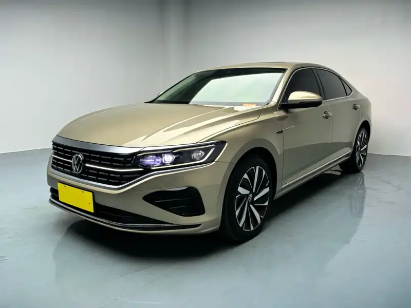 Volkswagen Passat, 2022