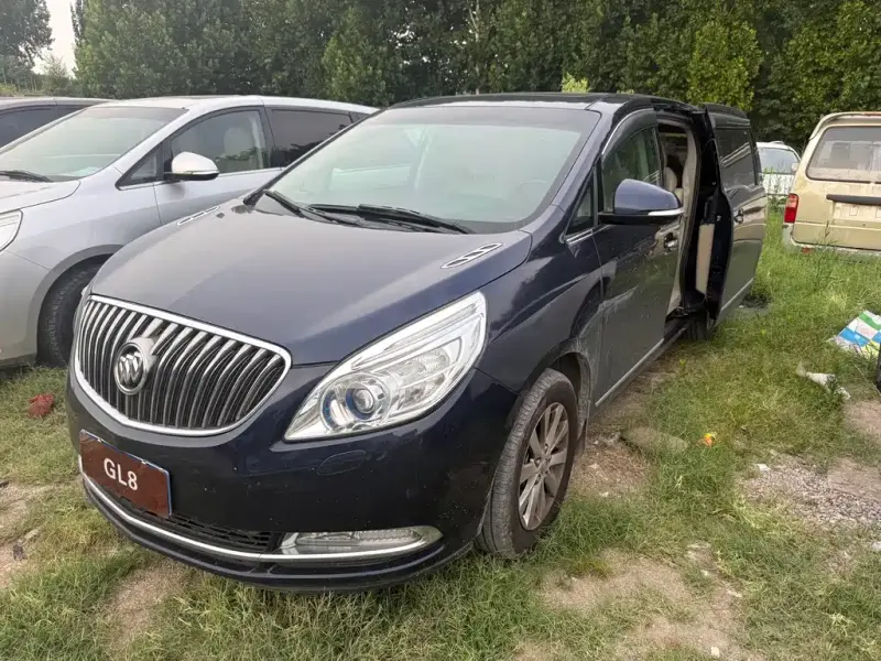 Buick GL8, 2015