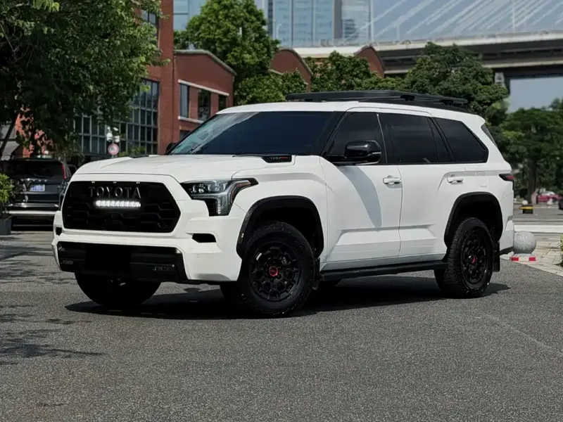 Toyota Sequoia, 2023
