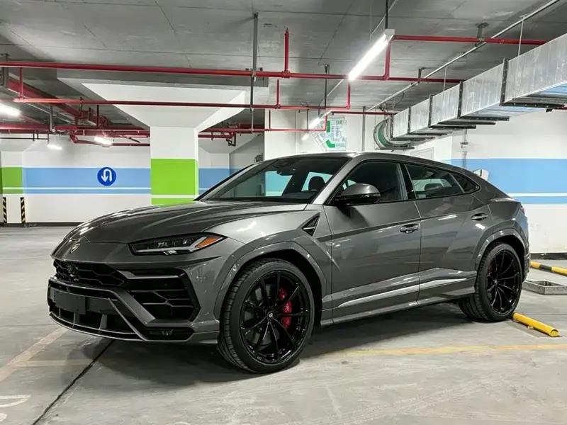 Lamborghini Urus, 2021