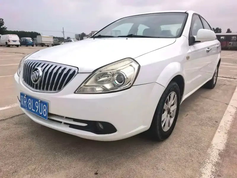Buick Excelle, 2013