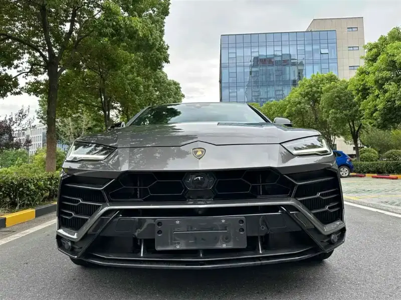 Lamborghini Urus, 2021