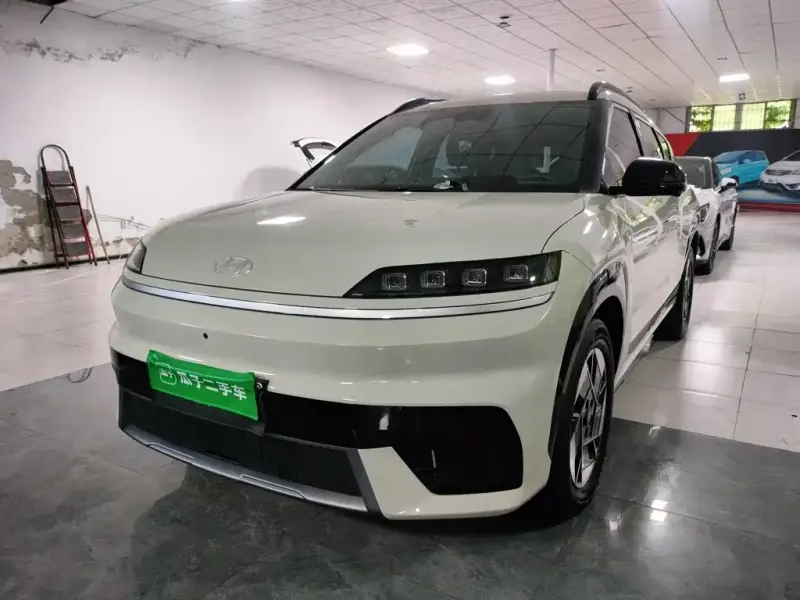 Hyundai EO, 2025