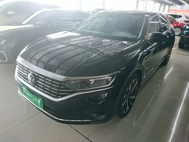 Volkswagen Passat, 2022