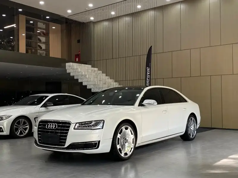 Audi A8, 2014