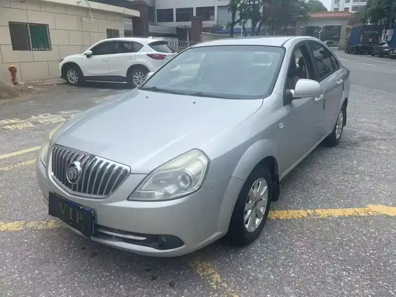 Buick Excelle, 2013