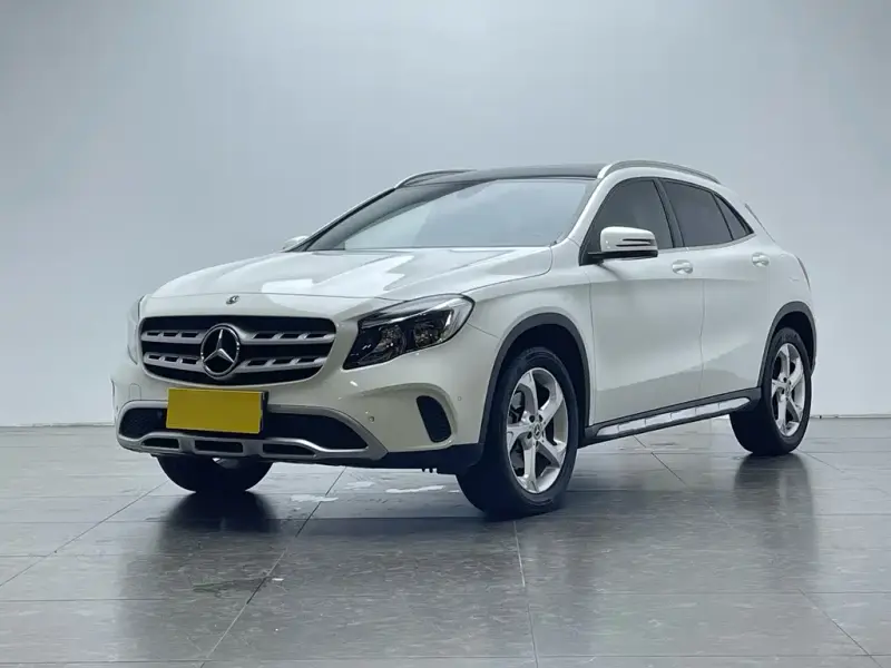 Mercedes-Benz GLA, 2020
