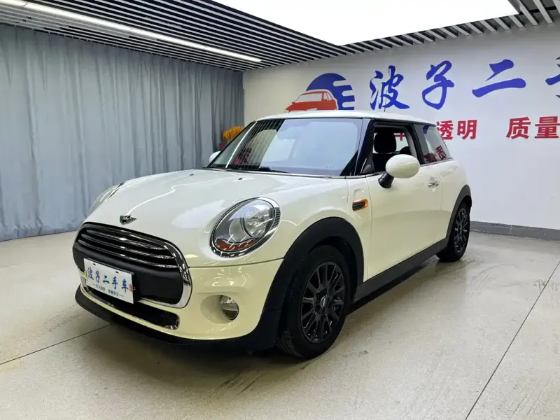 MINI Mini, 2015