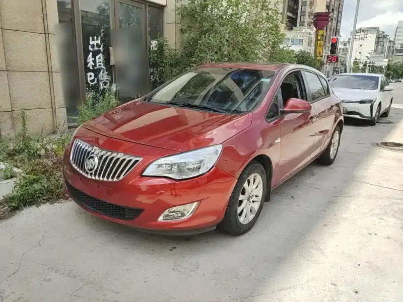 Buick Excelle, 2015
