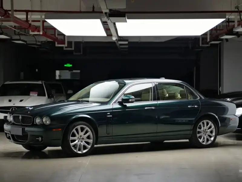 Jaguar XJ, 2008