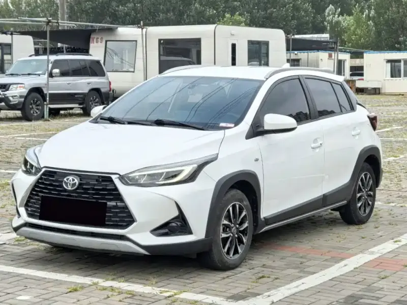 Toyota Yaris L, 2022 — фото 1