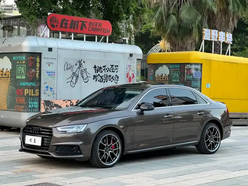 Audi A4L, 2018